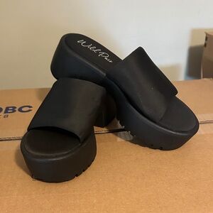 Wild Pair Black Women's Mules